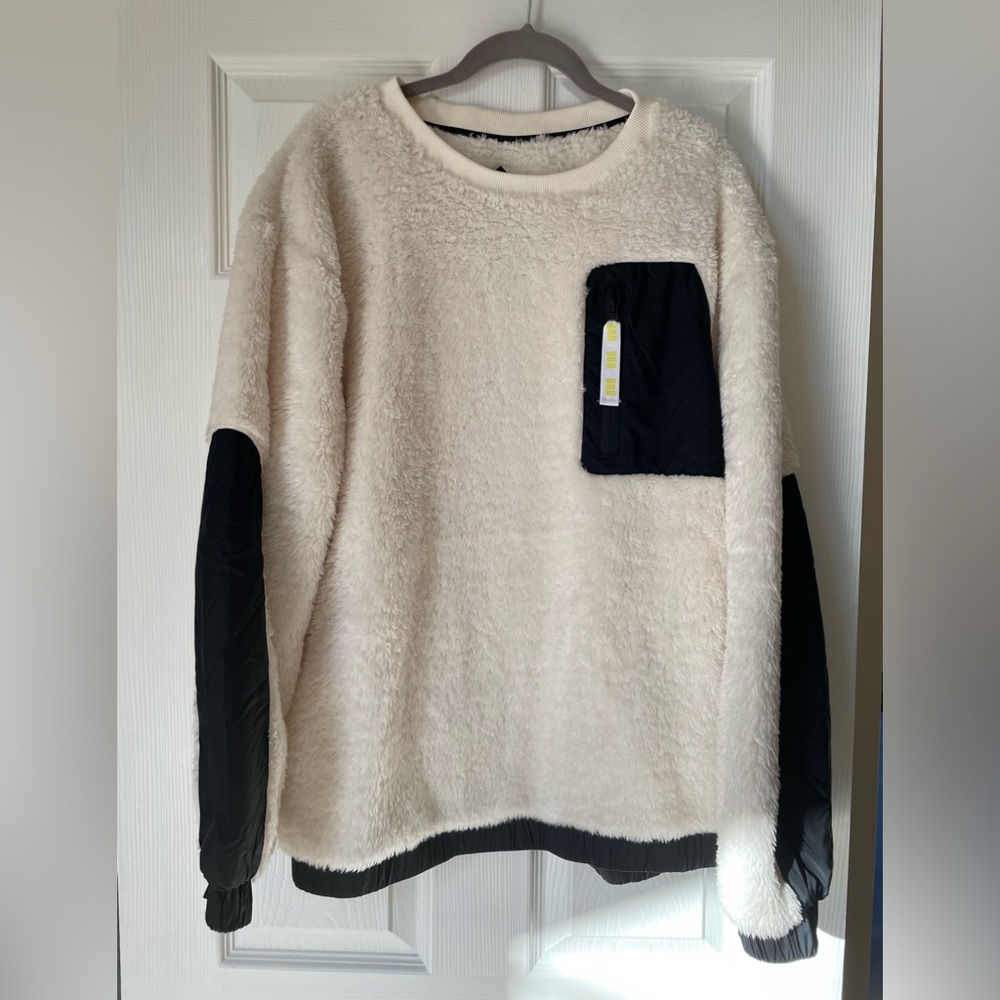 Woman's Ugg RTW Niko Sherpa Crewneck 
Size XL